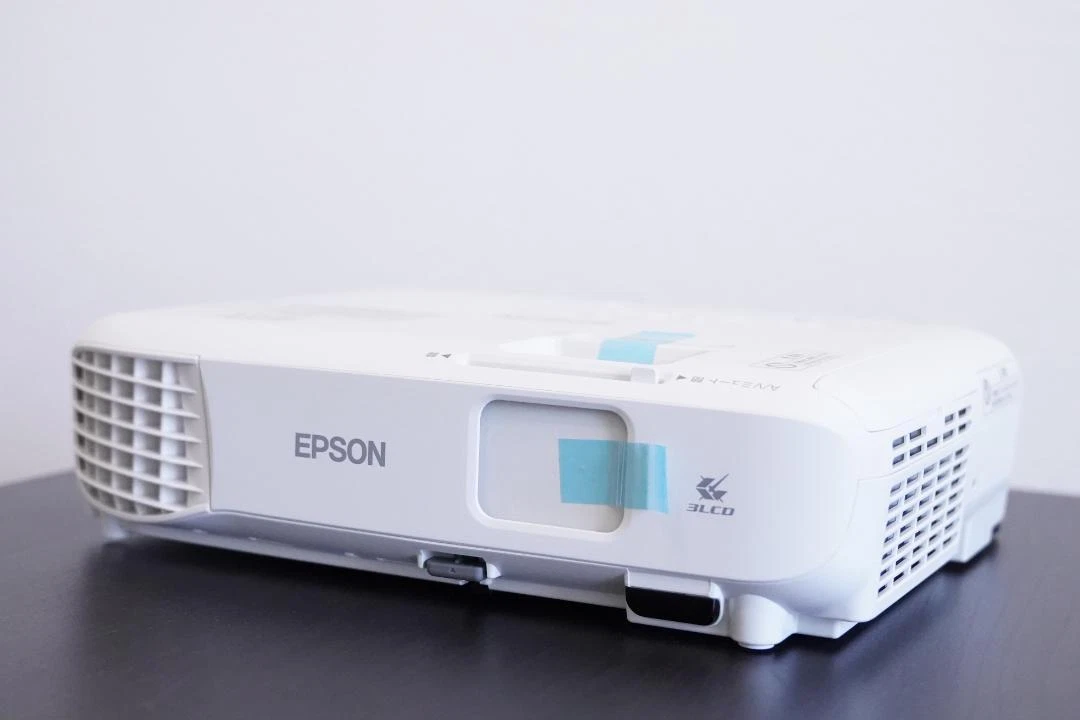 Epson EB-S05 SVGA 3300 Lumens Projector (Renewed)